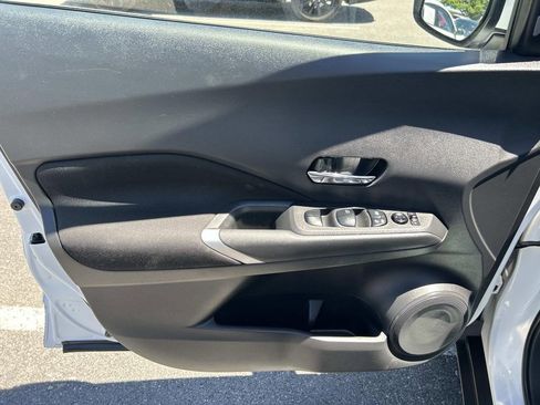 Used 2021 Nissan Kicks SV FWD image 21