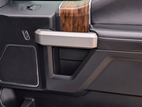 Used 2018 Ford F150 Lariat image 47