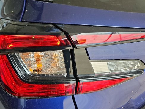 New 2025 Subaru Crosstrek 2.5i Premium image 34