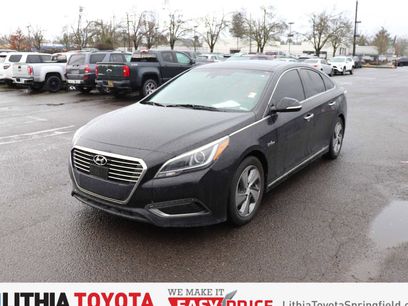 Used 2017 Hyundai Sonata Limited w/ Ultimate Package 02