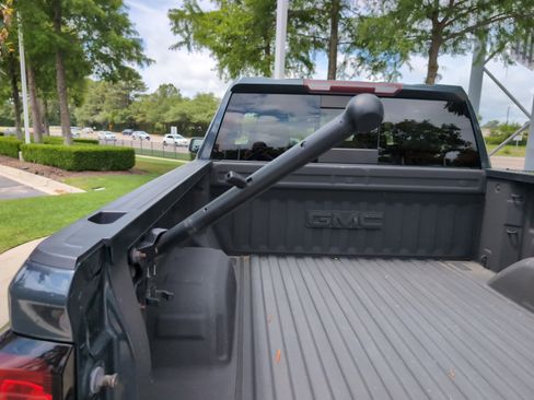 Used 2021 GMC Sierra 1500 SLT w/ SLT Convenience Package AWD/4WD image 37