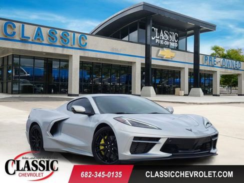 Used 2023 Chevrolet Corvette Stingray Premium Cpe w/ Z51 Performance Package RWD image 1