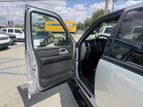 Used 2014 Ford Expedition EL Limited w/ Equipment Group 301A image 7