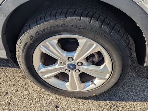 Used 2014 Ford Escape SE FWD image 17