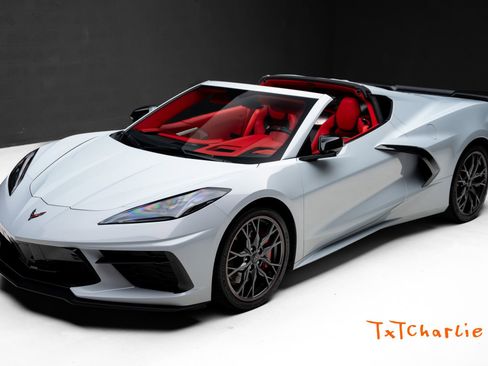 Used 2023 Chevrolet Corvette Stingray Premium Cpe w/ Z51 Performance Package RWD image 1