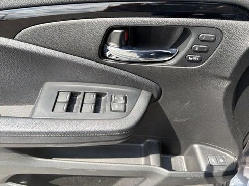Used 2021 Honda Pilot Elite image 9