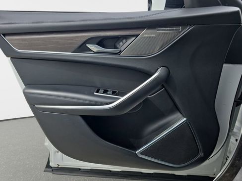 Used 2021 Jaguar F-PACE S image 30