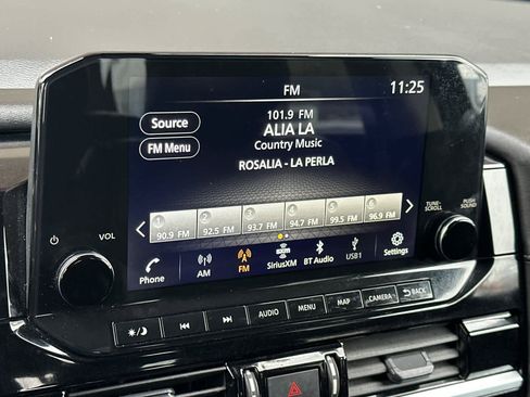 Used 2025 Nissan Pathfinder SL w/ Cargo Package image 21