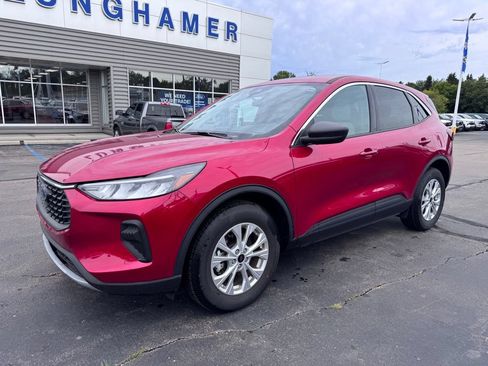 Used 2023 Ford Escape Active AWD/4WD image 1