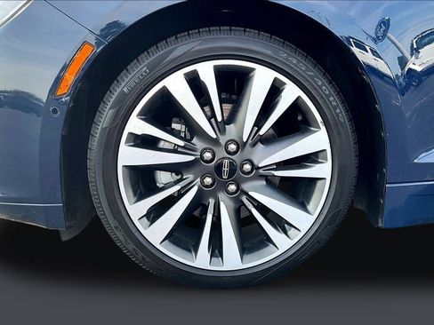 Used 2018 Lincoln MKZ Reserve FWD image 36