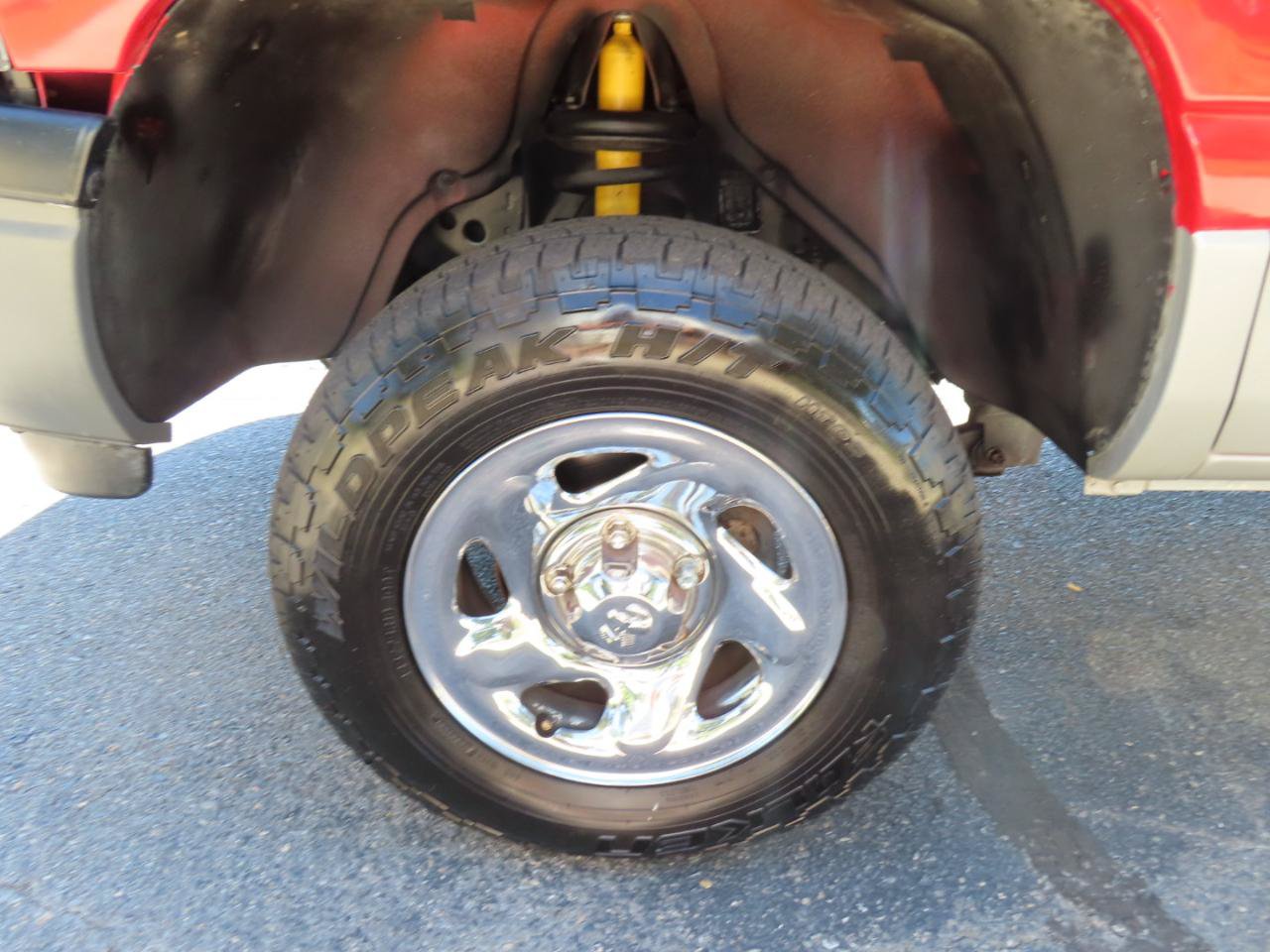 Used 1998 Dodge Ram 1500 Truck 4x4 Regular Cab image 14