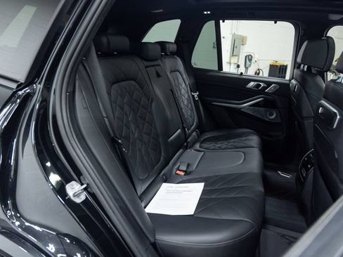 Used 2024 BMW X5 M60i AWD/4WD image 24