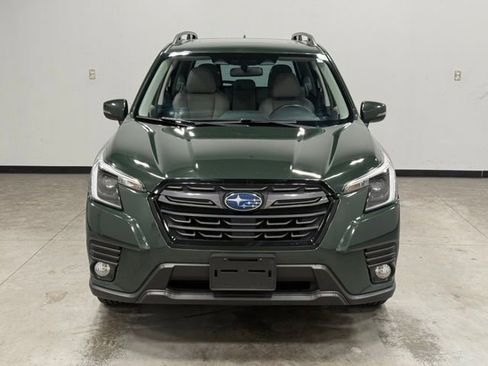 Used 2023 Subaru Forester Limited AWD/4WD image 4