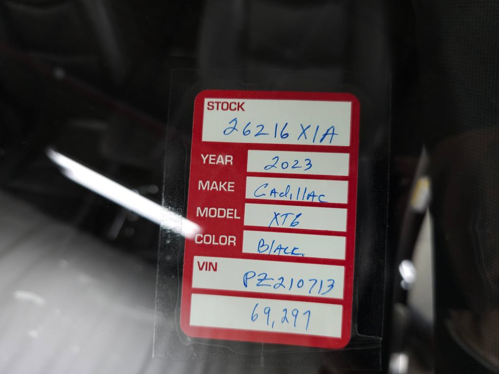 Used 2023 Cadillac XT6 Premium Luxury w/ Technology Package AWD/4WD image 39
