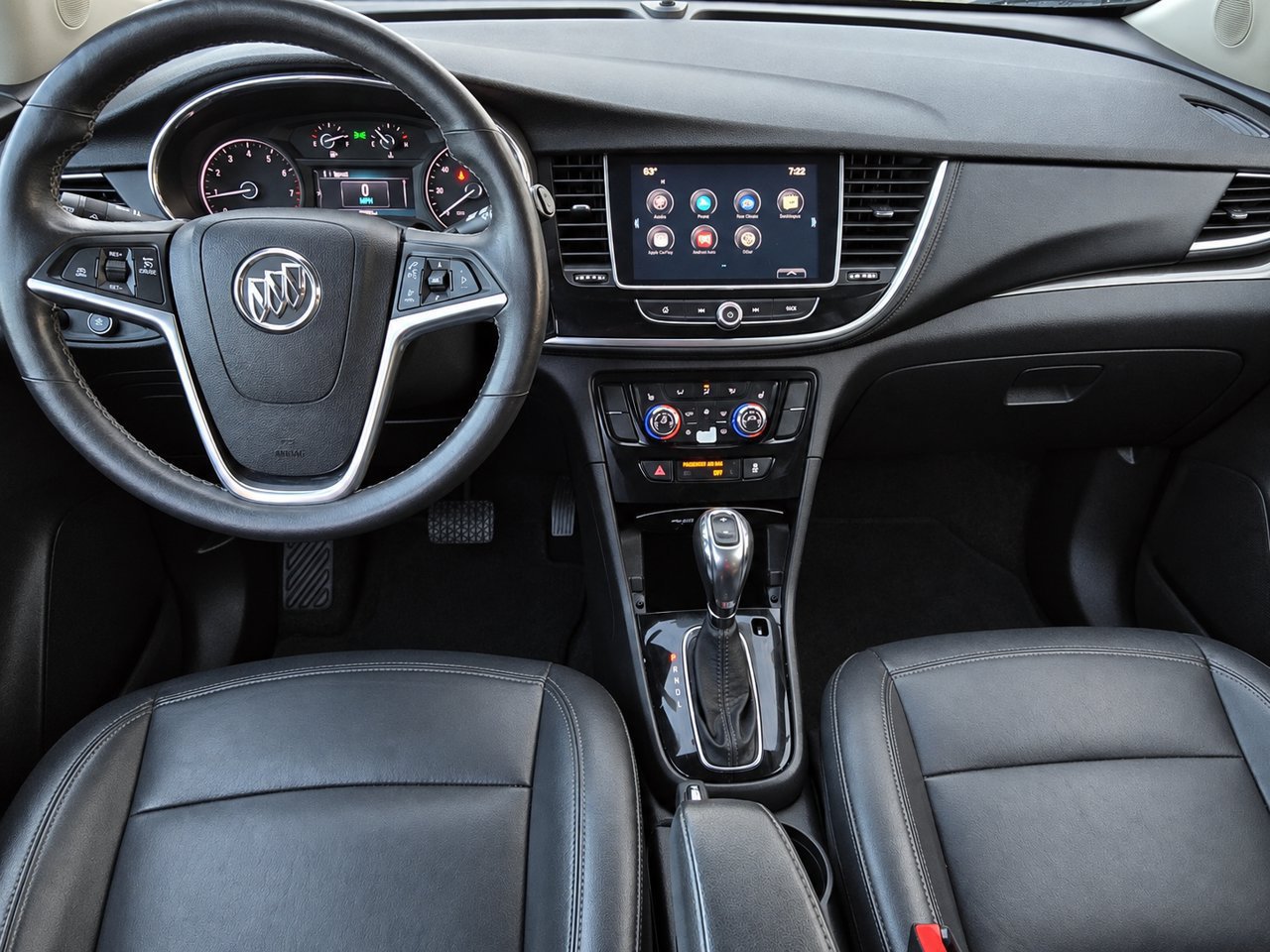 Certified 2017 Buick Encore Essence FWD image 28