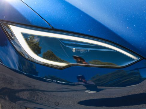 Used 2023 Tesla Model S Plaid AWD/4WD image 8