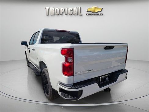 New 2026 Chevrolet Silverado 1500 Custom image 2