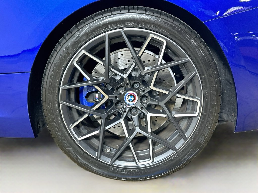 Used 2023 BMW M8 Competition w/ M Carbon Exterior Package AWD/4WD image 29