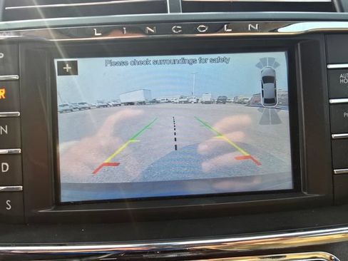 Used 2017 Lincoln Continental Reserve w/ Climate Package AWD/4WD image 18