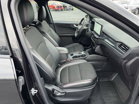 Used 2025 Ford Escape ST-Line w/ Equipment Group 301A image 38