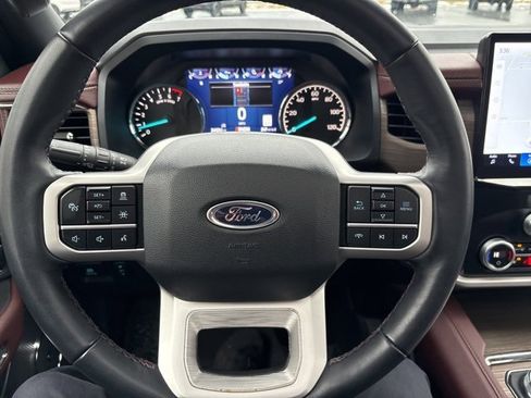 Used 2024 Ford Expedition Max Limited image 31