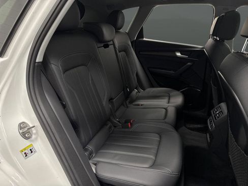 Used 2023 Audi Q5 2.0T Premium w/ Convenience Package image 29