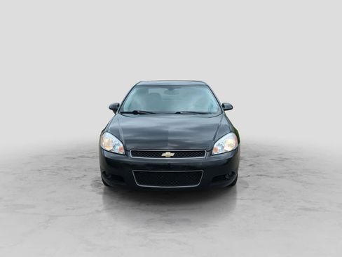 Used 2012 Chevrolet Impala LTZ FWD image 3