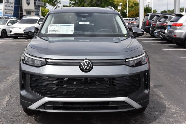 New 2026 Volkswagen Tiguan SE AWD/4WD image 4