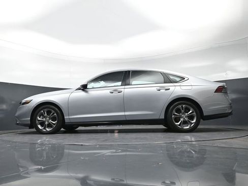 Used 2023 Honda Accord EX-L image 39