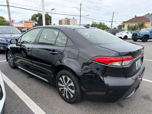 Used 2022 Toyota Corolla LE FWD image 5