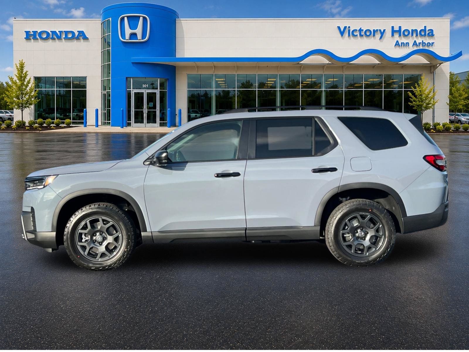 New 2026 Honda Pilot TrailSport image 8