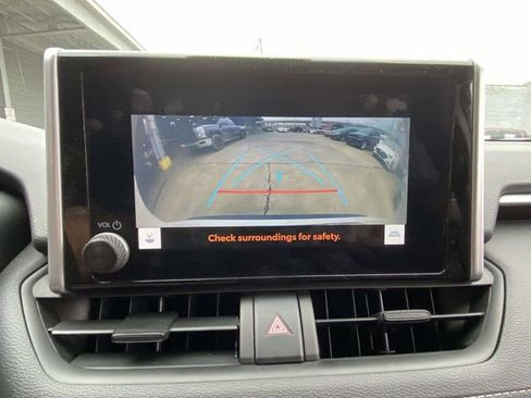 Used 2024 Toyota RAV4 XLE image 15