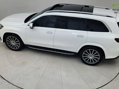 Used 2025 Mercedes-Benz GLS 450 4MATIC w/ AMG Line Exterior image 84