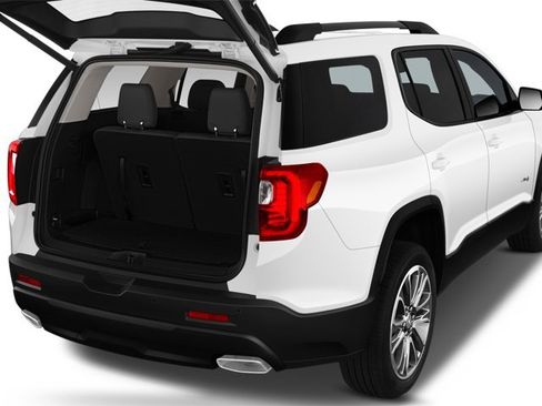 Used 2023 GMC Acadia AT4 w/ Technology Package image 7