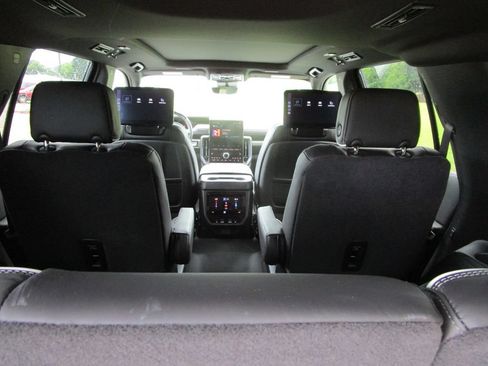 New 2026 GMC Yukon AT4 Ultimate AWD/4WD image 16