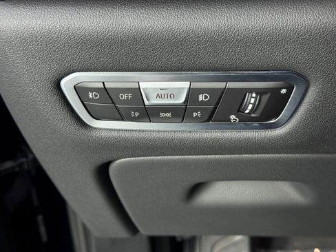 Used 2022 BMW X7 xDrive40i w/ Premium Package image 19