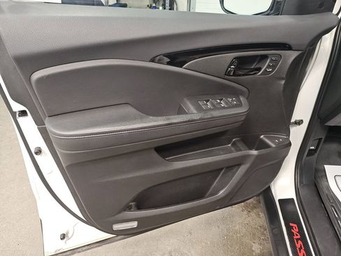 Used 2022 Honda Passport Elite image 16