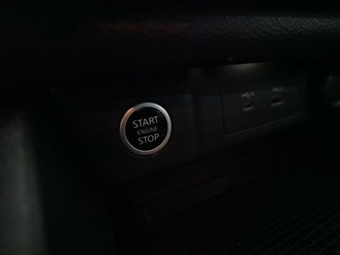 Used 2021 Nissan Rogue S AWD/4WD image 30