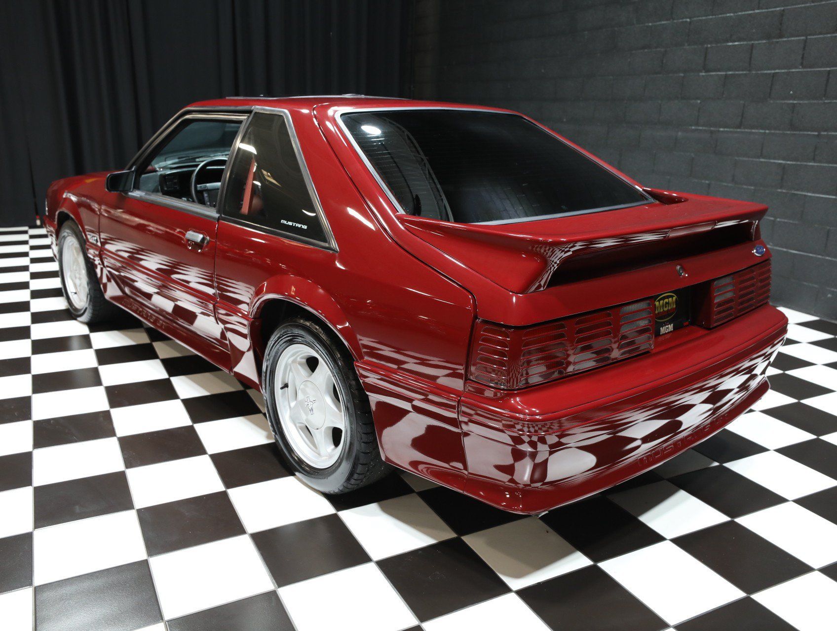 Used 1990 Ford Mustang GT RWD image 26