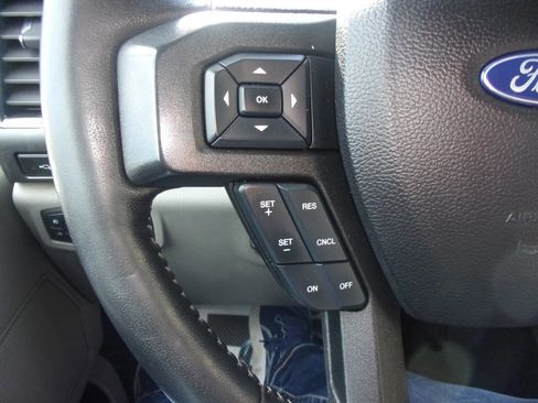 Used 2018 Ford F150 XLT w/ Equipment Group 302A Luxury AWD/4WD image 20