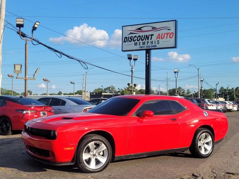 Used 2023 Dodge Challenger SXT RWD image 13