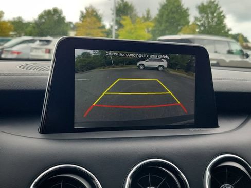Used 2019 Kia Stinger Premium RWD image 21