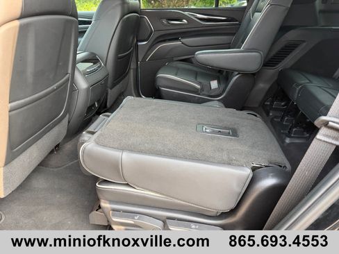 Used 2024 Cadillac Escalade Sport AWD/4WD image 16