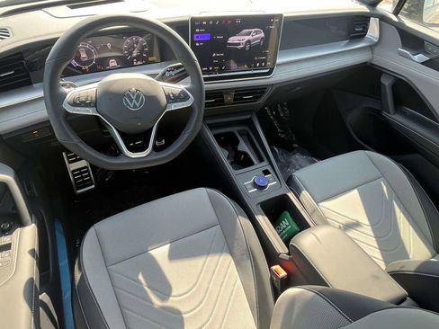 New 2026 Volkswagen Tiguan SE R-Line AWD/4WD image 10