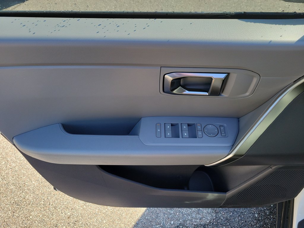 New 2027 Kia Seltos LX FWD image 19