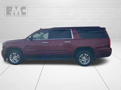 Used 2016 Chevrolet Suburban LT w/ Luxury Package image 7