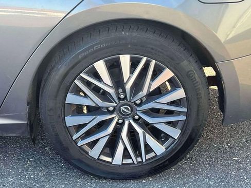 Used 2023 Nissan Altima 2.5 SV FWD image 17