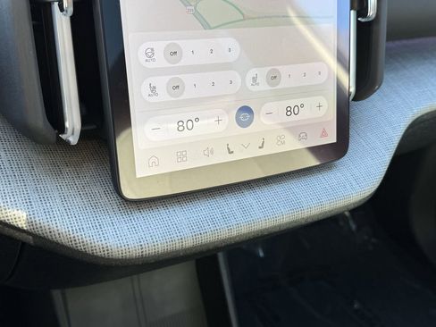 New 2026 Volvo EX30 Cross Country Ultra w/ Protection Package Premier image 22