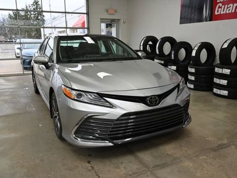 Used 2023 Toyota Camry XLE w/ Cold Weather Package image 3