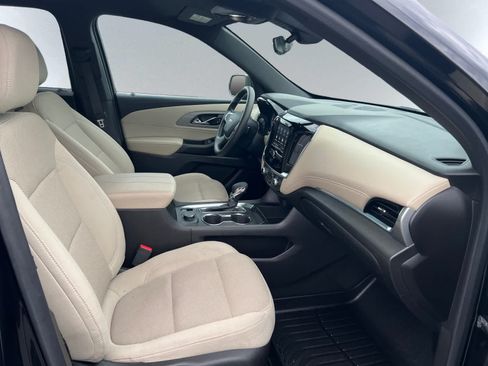 Used 2023 Chevrolet Traverse LS AWD/4WD image 20